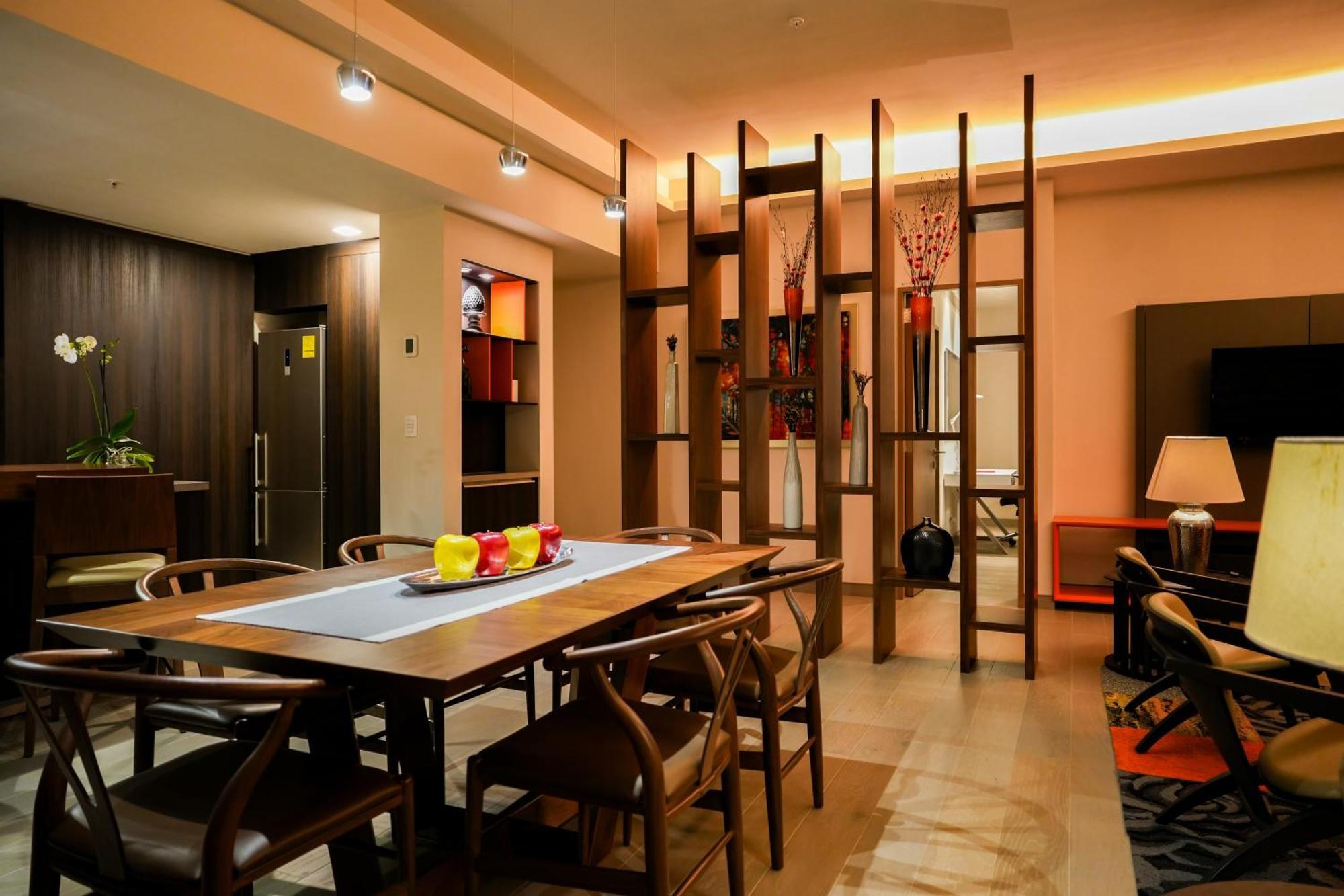 Metria Hotel Леон Екстер'єр фото A dining room